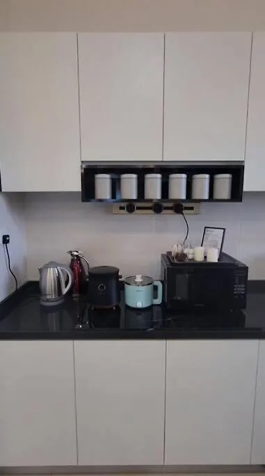 3 Bedroom Condo Eila Homestay In Larkin, Ac, Wi-Fi جوهر بهرو
